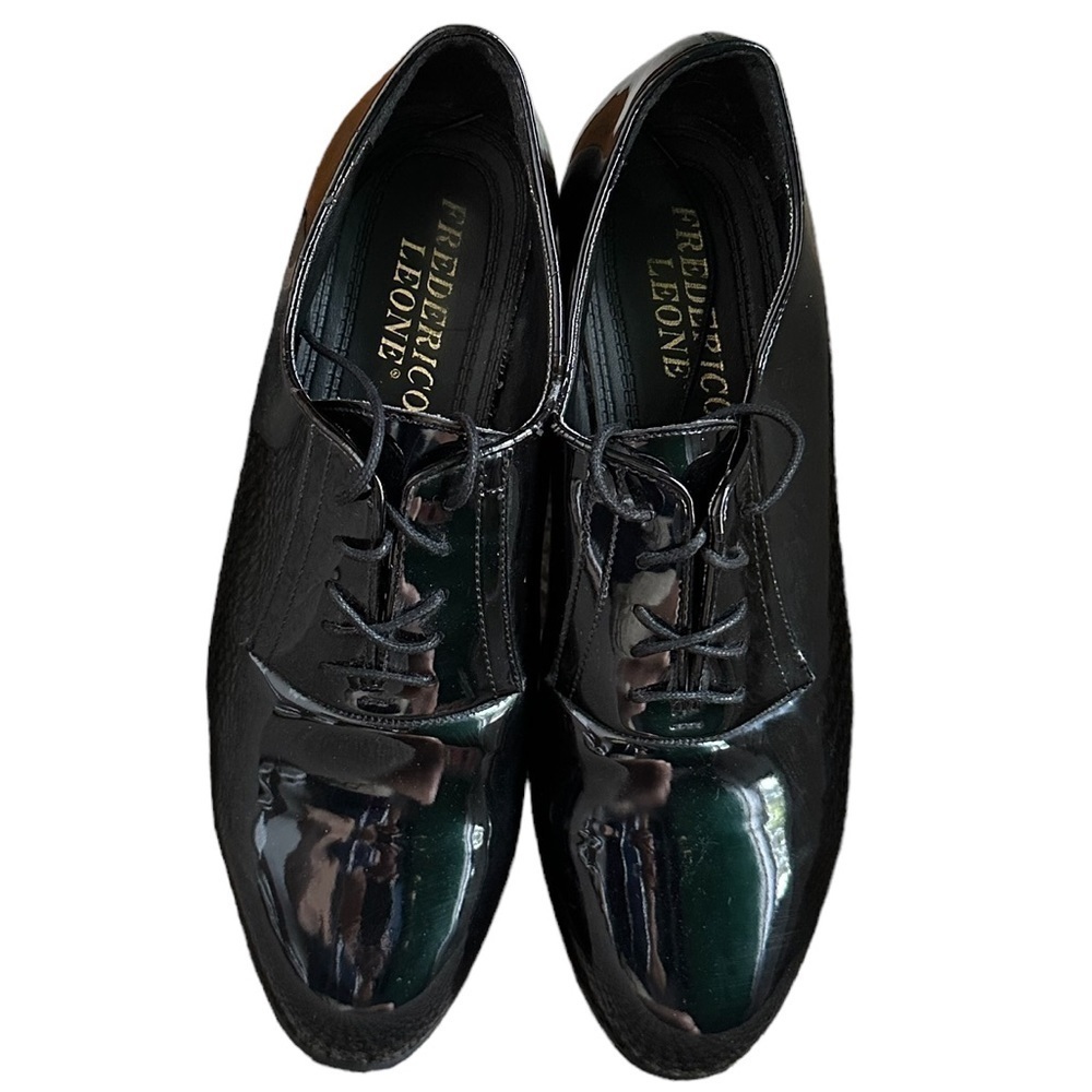 FREDERICO LEONE womens black patent leather tuxedo tie loafer 7.5